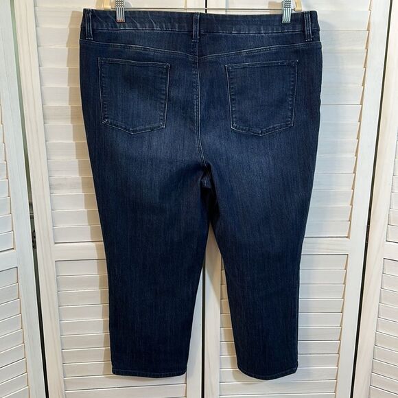 Chico’s Jeans Capri Size 3 (16) Stretch Denim - Picture 11 of 16